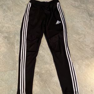 Men’s Adidas straight leg joggers. Size, Small